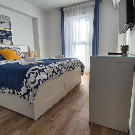 Blue Oasis Sea And Mountain Panorama Apartment Benalmadena Bagian luar foto
